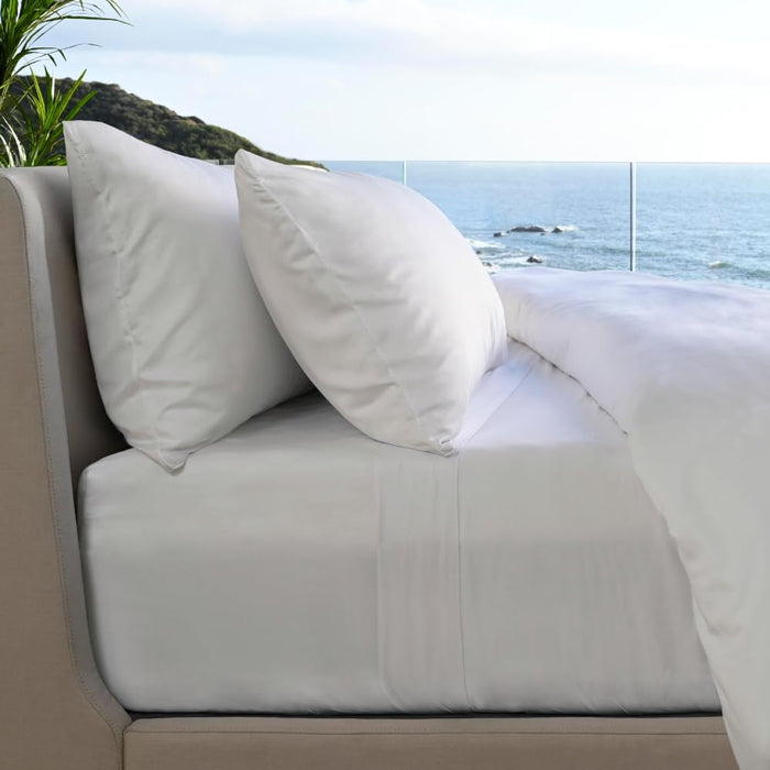 Cariloha Resort 4-Piece Sateen Sheet Set | Blue Lagoon | Queen | Viscose Material | Thermal-Regulating, Extra Soft Cooling Sheets