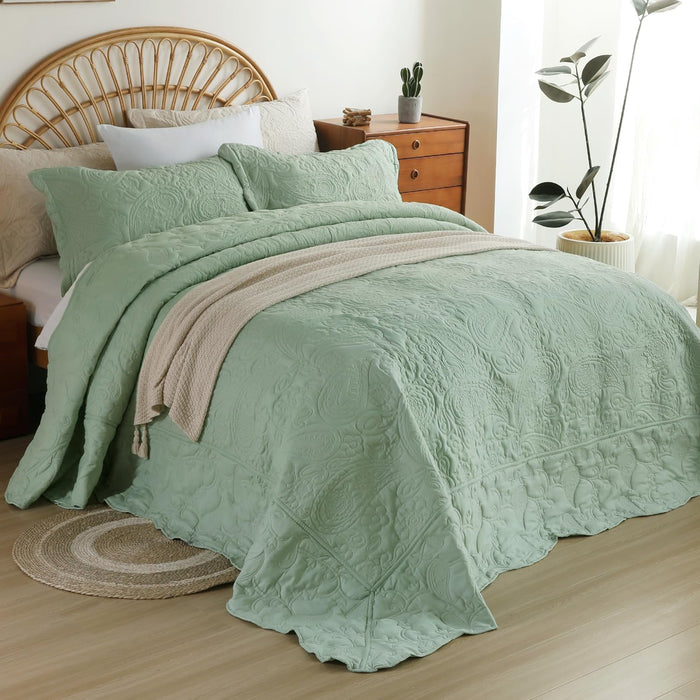 EVENHUG Oversized King Quilt California King Size Lightweight Bedding Set Reversible Bedspread Coverlets for All Seasons 3 Piece (Beige 120"x120")
