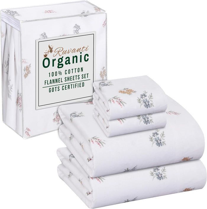 RUVANTI Flannel Sheets Full Size - GOTS Certified 100% Organic Cotton, 4 Piece Warm, Soft & Breathable Set, Deep Pocket Snug Fit, Double Brushed Cozy All Season Bedding, Reindeer Rush