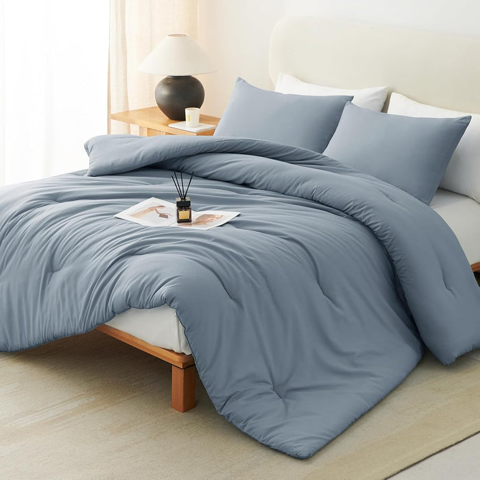 CozyLux Navy Blue Full Size Comforter Set, 3 Pieces Solid Breathable Quilted Style Bedding Sets, Luxury Fluffy Soft Bed Set with Down Alternative Comforter for All Season (1 Comforter & 2 Pillowcases)
