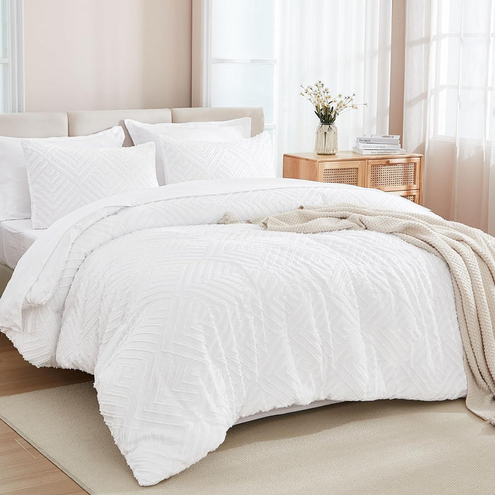 Andency Queen Comforter Set 7 Piece Dark Emerald Green - Bed in a Bag Queen Boho Lightweight Fluffy Tufted Bedding Sets with Comforter, Sheets, Pillowcases & Shams