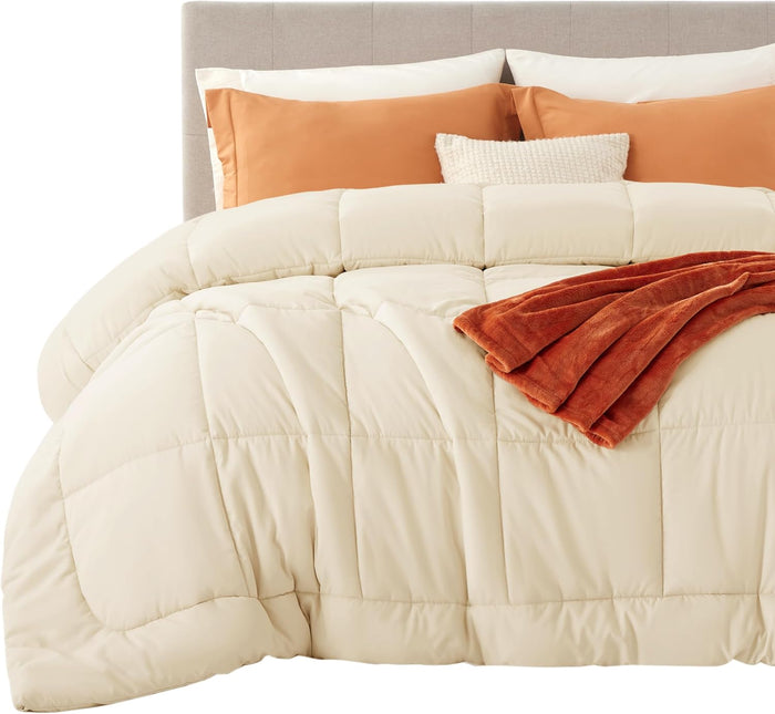 Bedsure Comforter Duvet Insert - Quilted Comforters Queen Size, All Season Duvet, Down Alternative Bedding, with 8 Tabs, Gifts for Women/Men, White, Queen 88 x 88 Inches