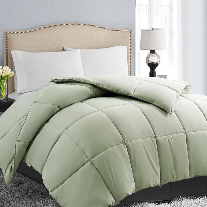 EASELAND Oversized Queen Down Alternative Comforter - Quilted Duvet Insert for All Seasons, Soft Lightweight with Corner Tabs, Summer Winter Warm Bedding, Black 98×98 Inches