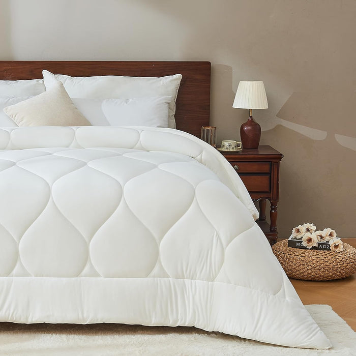 Bestier Skin-Friendly Down Alternative Comforter - Comforters King Size - Sorona® King Comforters with Anti-clumping Fiber, Soft Bedding Comforters All Seasons, Machine Washable - Grey, 104"x90"