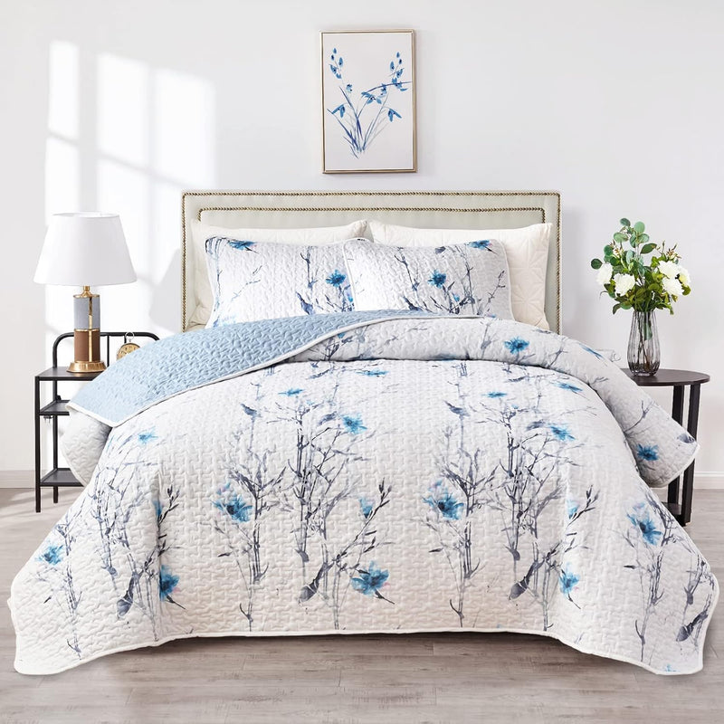 Flysheep 3 Pieces Quilt Set Full/Queen Size, Beige Floral Reversible Bedspread Coverlet Set, Soft Microfiber Lightweight Bed Cover for All Season (90" x 90", 1 Quilt+ 2 Pillow Shams)