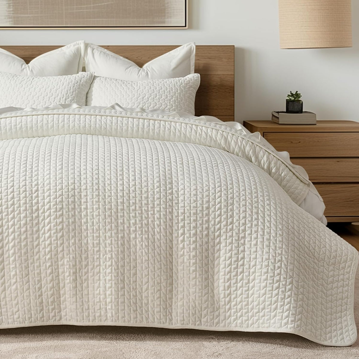 EVERGRACE Luxury Velvet Quilt Set King Size 3 Piece, Soft Cross-Stitch Velvet Comforter Set with Pillow Shams, Lightweight Coverlet Bedspread Bedding Set for All Seasons, Light Taupe