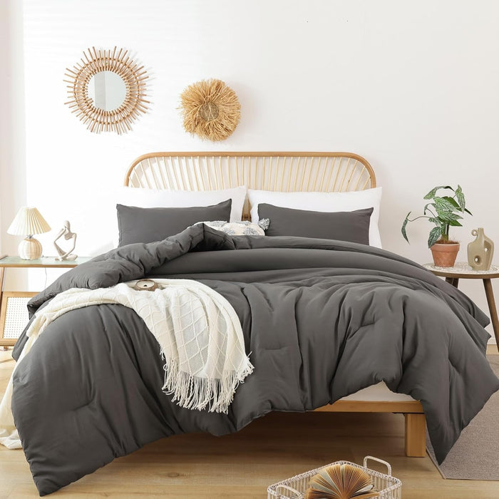 ROSGONIA Oversized Queen Comforter Beige, 3pcs (1 Comforter & 2 Pillowcases) Lightweight Oversized Queen Comforter Sets Bedding Blanket Quilts