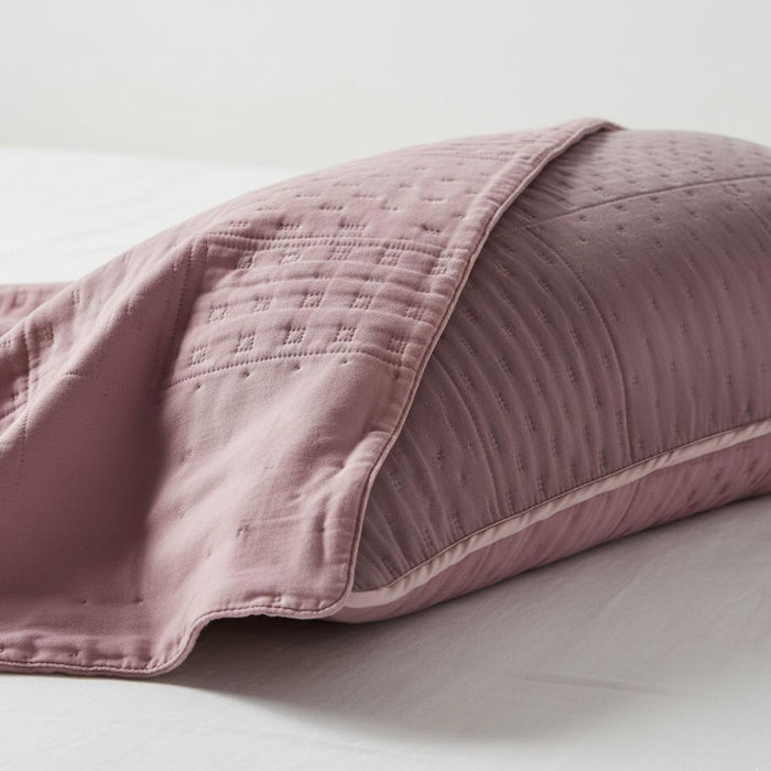 Vianney King Comforter Set – Novo Blush Reversible Quilt 110x93 Inches with 2 King Pillow Shams, Soft Lightweight All-Season Bedding in Blush and Pale Pink