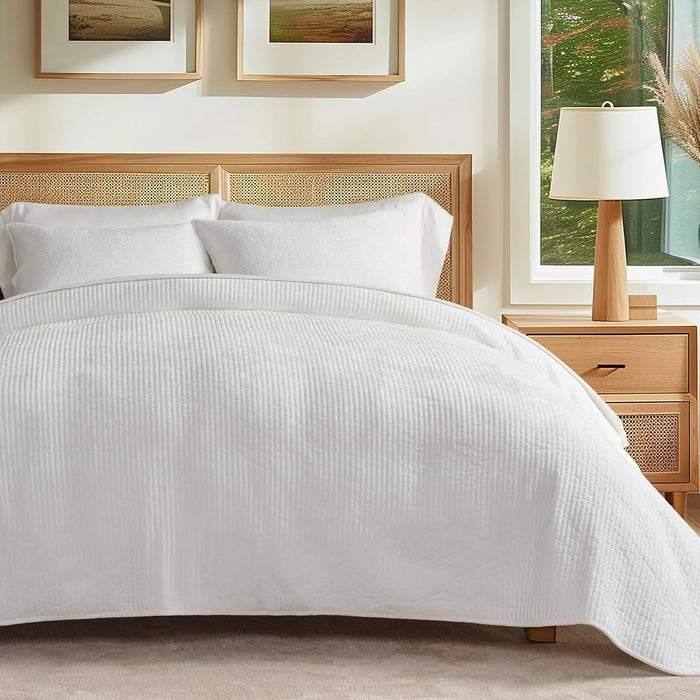 EVERGRACE Velvet Quilt Set King Size, Luxurious Soft Quilted Bedding Sets, Lightweight Velvet Comforter for All Season, Striped Channel Bedspread Coverlet with 2 Shams, Terracotta Clay