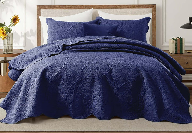 IR Imperial Rooms Queen Quilt Bedding Set Size (90" x 96") + 2 Pillow Shams (20" x 26"+ 2") - 3 Pcs All Season Lightweight Reversible Microfiber Coverlet Embossed Quilt Bedspread (Grey)