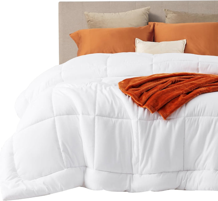 Bedsure Comforter Duvet Insert - Quilted Comforters Queen Size, All Season Duvet, Down Alternative Bedding, with 8 Tabs, Gifts for Women/Men, White, Queen 88 x 88 Inches