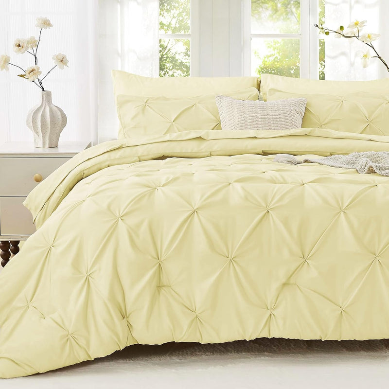 Sasttie Twin XL Comforter Set, 5-Piece Bed in a Bag, Pintuck Bedding Sets for All Season, Includes Comforter, Flat Sheet, Fitted Sheet, Pillowcase and Pillowsham, Mint