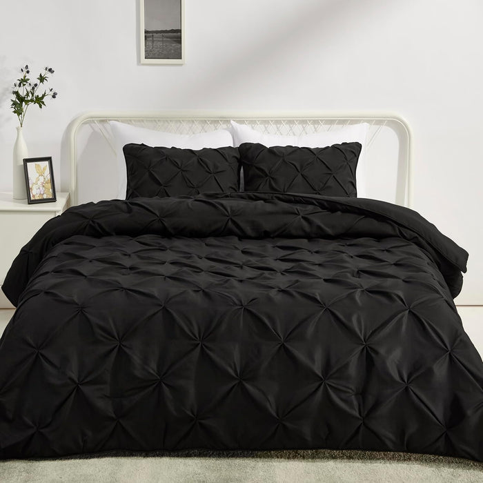 Amazon Basics Soft, Warm Down Alternative Queen Size Comforter Set, All-Season 3-Piece Bedding with Breathable Microfiber, Pinch Pleat Design, Full/Queen, Navy Blue