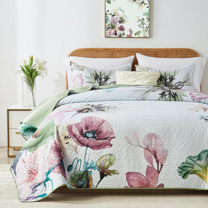 Yogeneg King Size Quilt Set,White Gold Floral Botanical Pattern Black Bedding Set,3 Piece Lightweight Soft Summer Bedspread Coverlet with 2 PIillow Sham for All Season(Black Floral,110"x96")