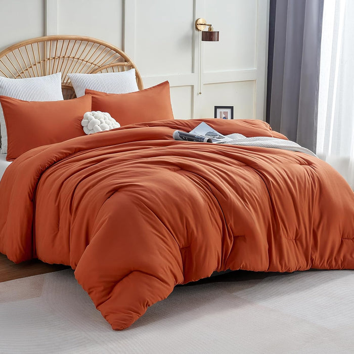 CozyLux Navy Blue Full Size Comforter Set, 3 Pieces Solid Breathable Quilted Style Bedding Sets, Luxury Fluffy Soft Bed Set with Down Alternative Comforter for All Season (1 Comforter & 2 Pillowcases)