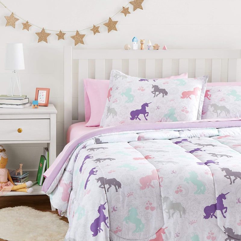 Amazon Basics Kid's Soft, Easy Care Microfiber Bed-in-a-Bag 5-Piece Bedding Set, Twin, Butterfly Friends