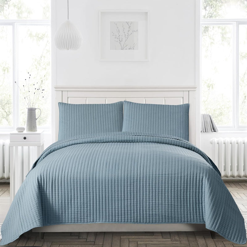 Petrichor White Quilt King Size Bedspread-Pre-Washed Lightweight for All Seasons,Ultra Soft & Breathable Comforter,Machine Washable,3-Piece Set:1Quilt(106" x96”) and 2 Pillow Shams(20"x36")