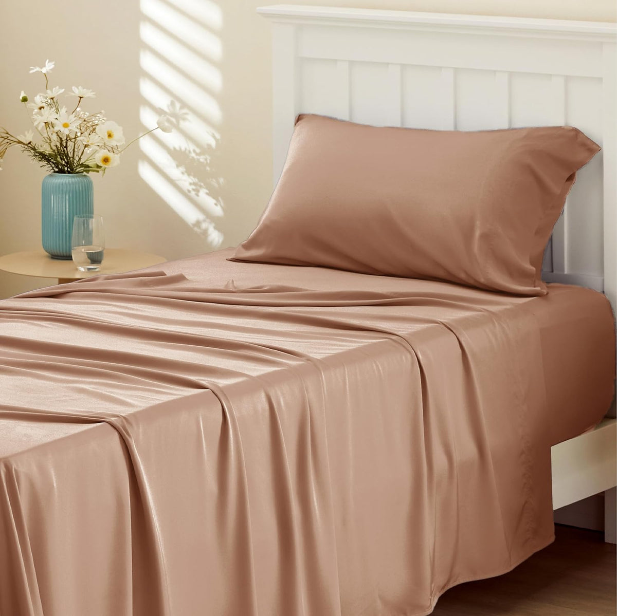 Bedsure Queen Sheet Set, Cooling Sheets for Queen Size Bed Set, Rayon Derived from Bamboo, Breathable & Soft, Deep Pocket Up to 16 Inches, Hotel Luxury Silky Bedding for Hot Sleepers, White