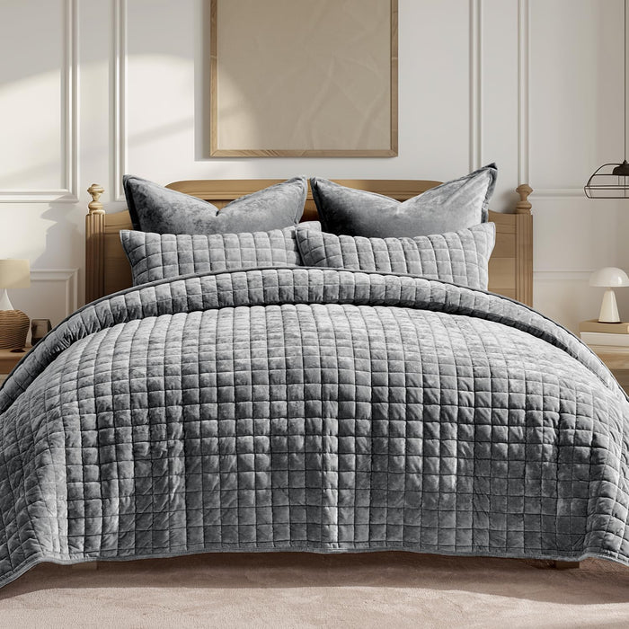 RECYCO Luxury Velvet Quilt Set King Size Bedding Sets, Ultra Soft Velvet Comforter Set, Lightweight Channel Box Stitch Oversized Bedspread Coverlet for All Season, with 2 Shams, Beige