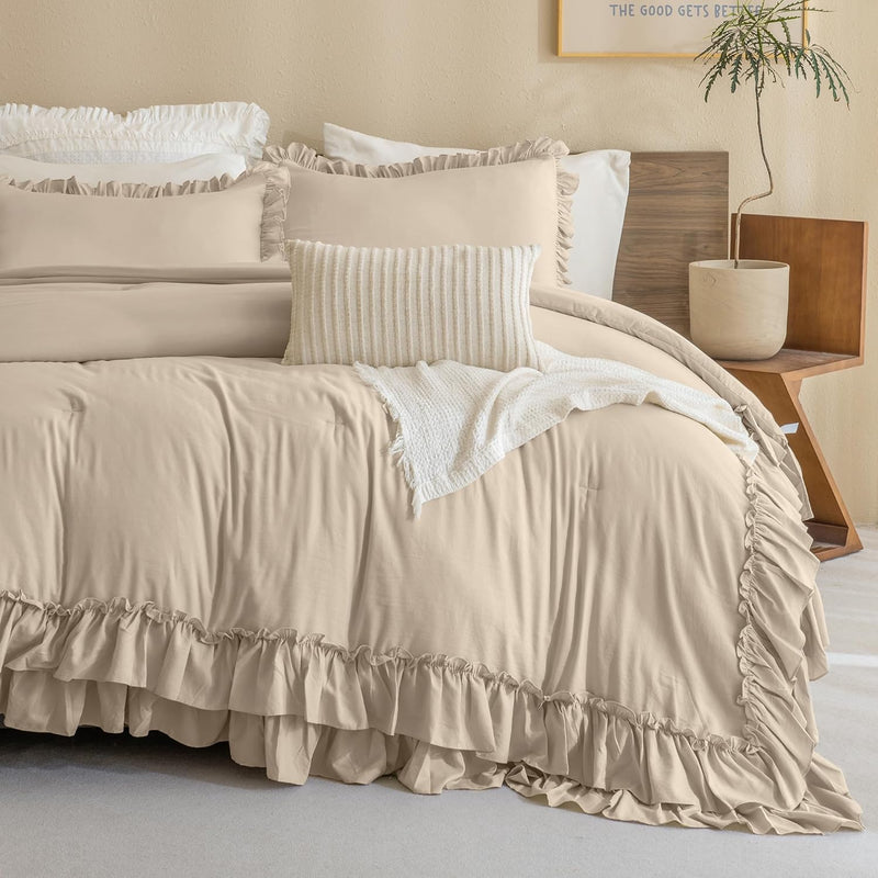 Queen's House Light Blue Farmhouse Ruffled King Size Comforter Set,Lightweight Microfiber Inner Fill Fluffy Boho Chic Bedding Comforter,Ultra Soft Microfiber Inner Fill Bedding