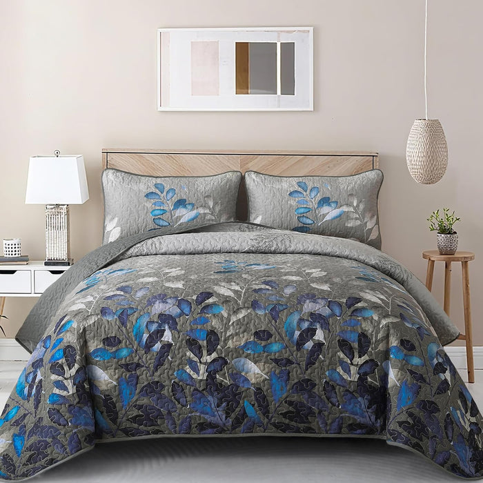 WONGS BEDDING Blue Quilt Set Queen Size,3 Pieces Navy Blue Floral Bedspread Coverlet Set,Soft Microfiber Lightweight Grayish Blue Gradient Floral Bedding Set Queen 96"x90"