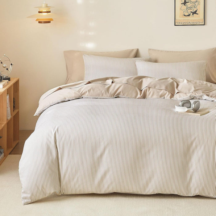 Wake In Cloud - Striped Comforter Set, Ticking Stripe Vertical Pinstripe Neutral Farmhouse Pattern Printed, Soft Lightweight Bedding, 3 Pieces, Blue White, Full Size