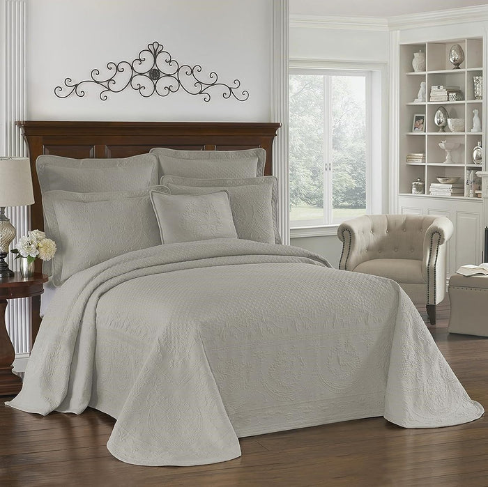 King Charles Modern Farmhouse Floral Matelasse Bedspread, 100% Cotton Breathable Bedding, King/CalKing, Sage
