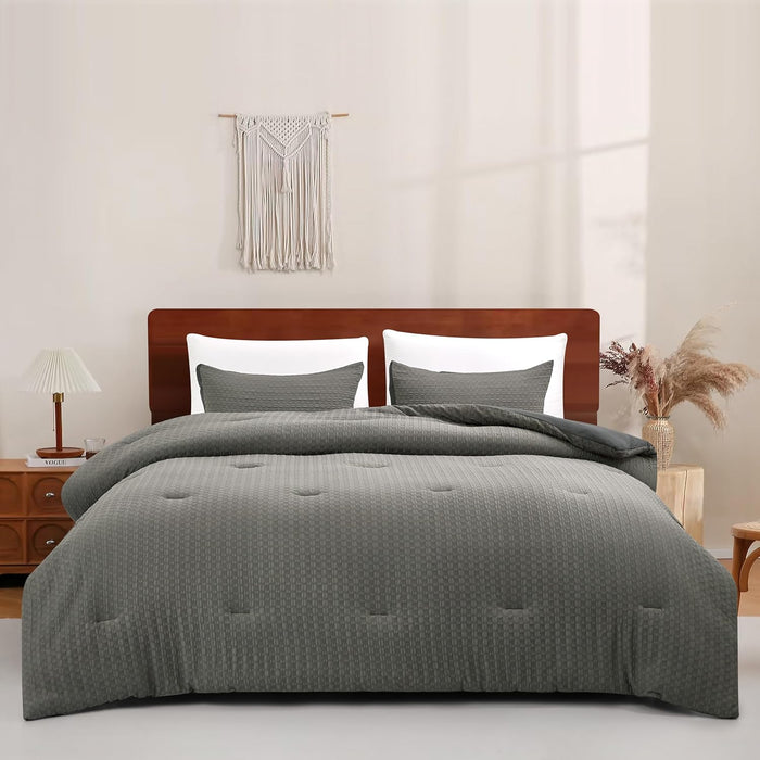 3-Piece Comforter Set – Checkered Seersucker comforters Quilt Set with Microfiber Fill – Includes 1 Comforter & 2 Pillowcases – Lightweight, Soft & Wrinkle-Resistant (Green, King)