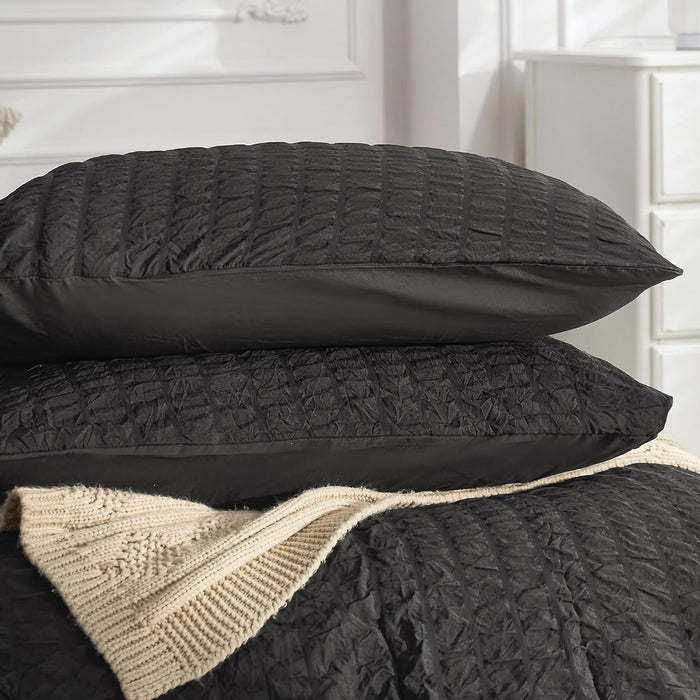 JELLYMONI Seersucker Standard Pillowcase Set, 2 Pack White Breathable Pillow Covers with Envelope Closure, Textured Polyester Bed Pillow Covers for Stylish Bedding (Pillows are not Included)