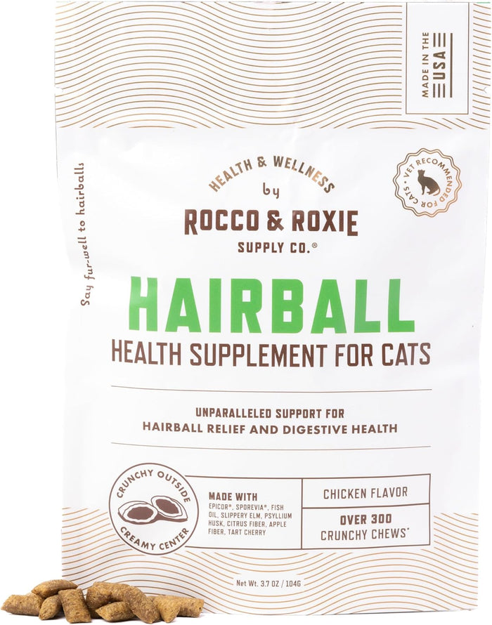Rocco & Roxie Hairball Treatment for Cats, Cat Hairball Remedy, Crunchy Treats for Cats with a Creamy Center, Furball Control, Chicken Flavored Hair Ball Relief for Cat, Made in USA, Over 300 Chews
