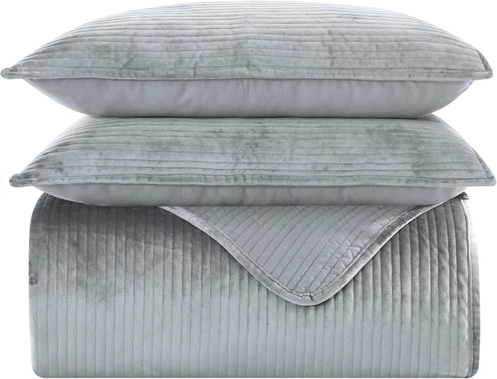 Elegant Comfort Luxury 3-Piece Velvet Corduroy Stripe Quilt Set, Ultra Soft Bedspread - Cozy Velvet Coverlet Set - 3PC Medium Weight Quilted Set with Matching Pillow Shams, California King, Burgundy