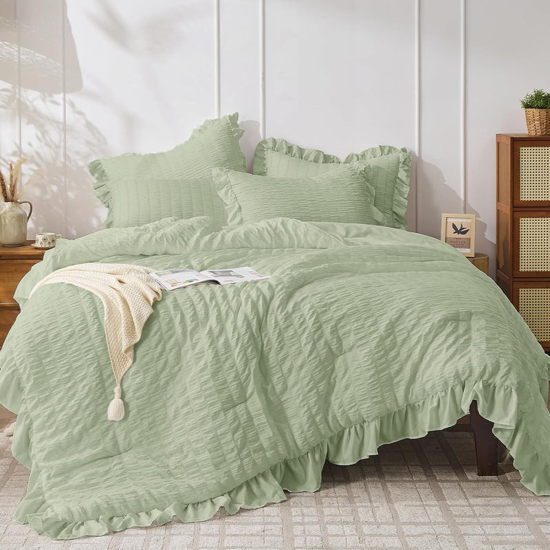 JOLLYVOGUE White Queen Comforter Set, 3 Pieces Ruffle Seersucker Comforter Queen Size, All Season Lightweight Fluffy Shabby Chic Bed Set for Girls Women Teens Gift Choice