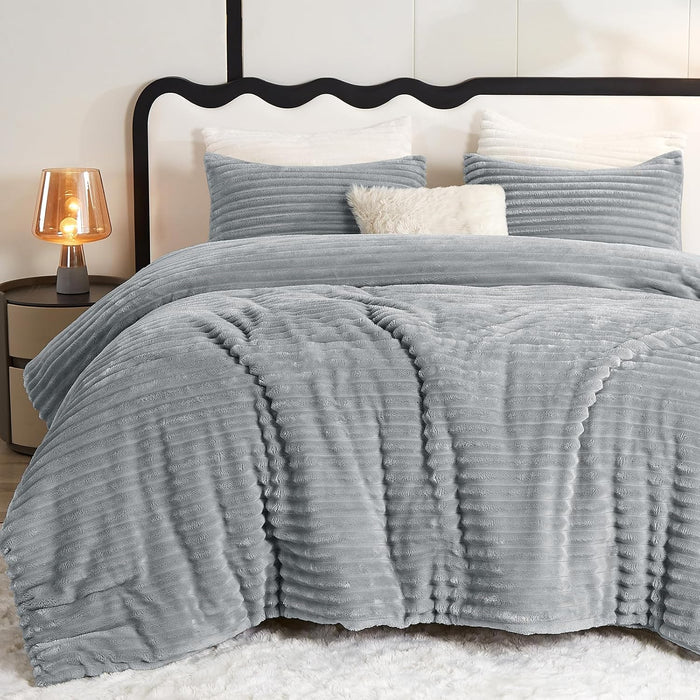 CozyLux Fluffy Queen Comforter Set - Super Soft Faux Fur Black Comforter Queen Size, Winter Warm Fleece Bedding Set, 3 Pieces Plush Fuzzy Bed Set (1 Shaggy Comforter, 2 Pillowcases)