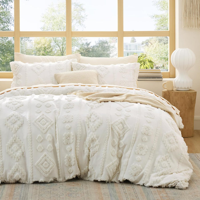 Bedsure Boho Duvet Cover Queen Size - Dark Green Tufted Boho Bedding, Farmhouse Shabby Chic Embroidery Bedding for All Seasons, 3 Pieces, 1 Soft Jacquard Queen Comforter Cover and 2 Pillow Shams