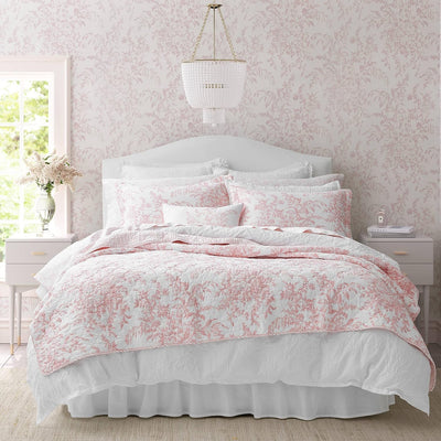 Laura Ashley - Queen Quilt Set, Soft & Reversible Cotton Floral Bedding with a Medium Weight Feel, 3 Piece Bed Set with Matching Pillowcases (Bedford Pink)