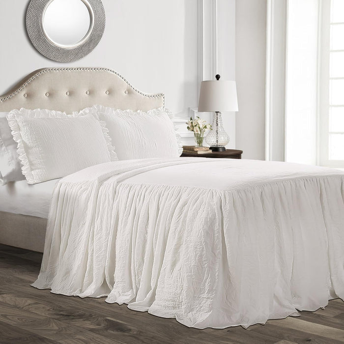 Lush Decor Ruffle Skirt Bedspread Set - 3-Piece Luxurious Farmhouse Bedding - Elegant Ruffle Detail - Timeless Style - Soft Lightweight Sheets - Queen, Navy