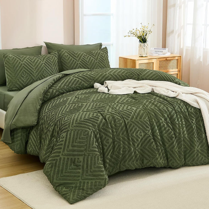 Andency Queen Comforter Set 7 Piece Dark Emerald Green - Bed in a Bag Queen Boho Lightweight Fluffy Tufted Bedding Sets with Comforter, Sheets, Pillowcases & Shams