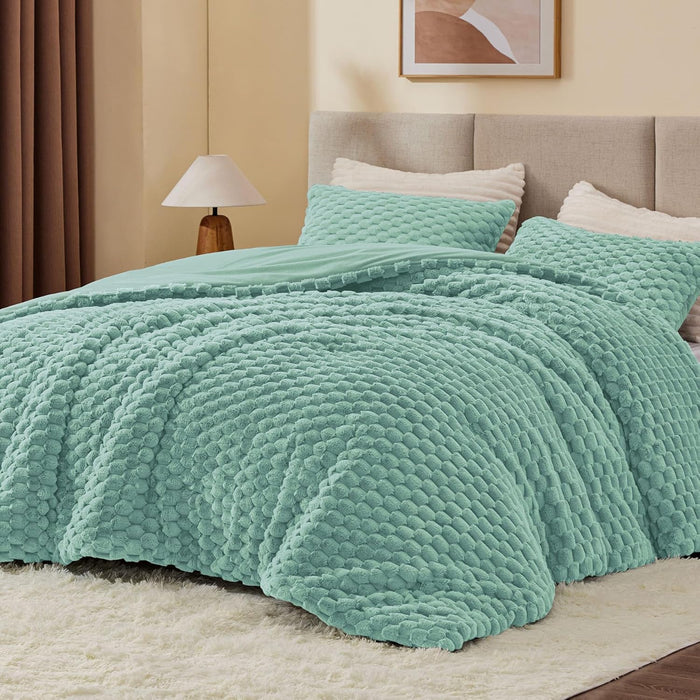 BEDELITE Fluffy Queen Comforter Set - Navy Blue Fleece Soft Comforter for Queen Size Bed, Luxury Warm Bedding Set for Winter, Fuzzy Bed Set 3 Pieces (1 Comforter, 2 Pillowcases)