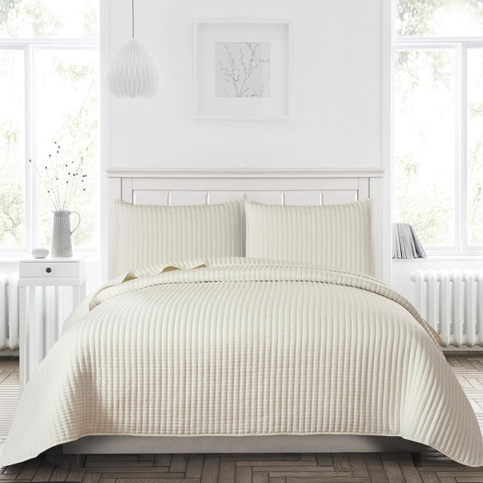 Petrichor White Quilt King Size Bedspread-Pre-Washed Lightweight for All Seasons,Ultra Soft & Breathable Comforter,Machine Washable,3-Piece Set:1Quilt(106" x96”) and 2 Pillow Shams(20"x36")