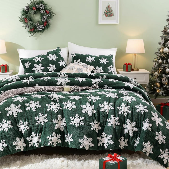 JANZAA Christmas Bedding Full Size Comforter Sets Velvet Pink Comforter Set with White Snowflake Stereoscopic 3 Pieces Full Size Bedding Sets Soft and Fluffy