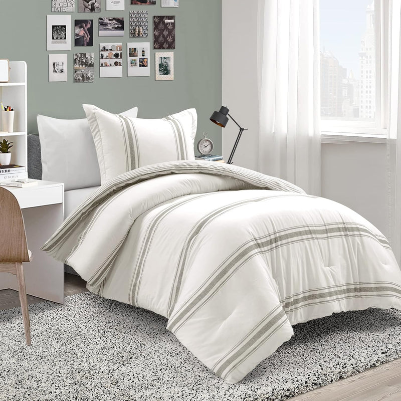 Lush Decor Farmhouse Stripe Reversible Cotton Comforter Set, 3 Piece Set, King, Red - Cozy F𝚊rmhouse Bedding Set - Rustic Decor - Striped Comforter - Modern Farmho𝚞se Bedroom Decor