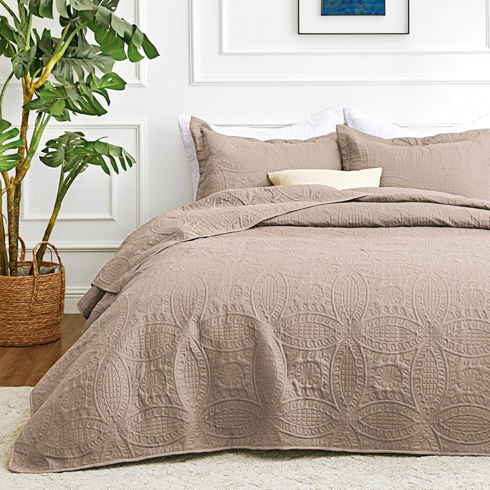 Love's cabin Quilts for Queen Bed Blue Bedspreads - Soft Bed Summer Lightweight Bedspread Comforter - Modern Style Coin Pattern Coverlet for All Season - 3 Pieces (1 Quilt, 2 Pillow Shams)