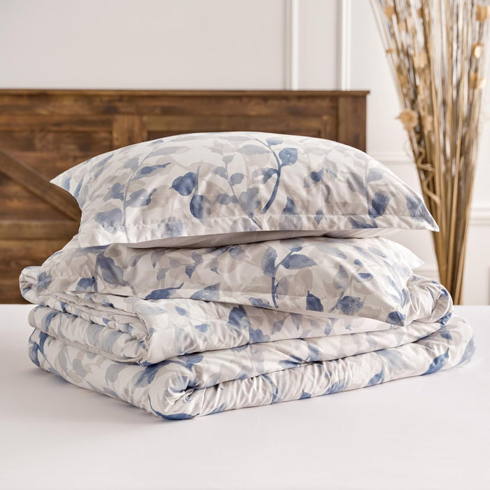 Chanasya Premium Layered Leaf Queen Comforter Set - Soft Blue Botanical Leaf Reversible Comforter Bedding Set- 3-Pieces - 1 Comforter and 2 Pillow Shams, Queen Size