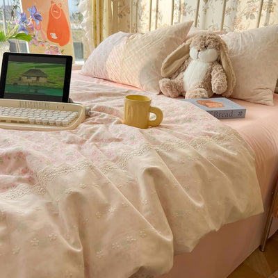 Pink Floral Duvet Cover Twin XL White Lace-Trimmed Comforter Cover Twin XL Boho Farmhouse Soft Washed Microfiber Duvet Cover Set with 2 Pillow Cases Cute Bedding Set for Girls Duvet Protector