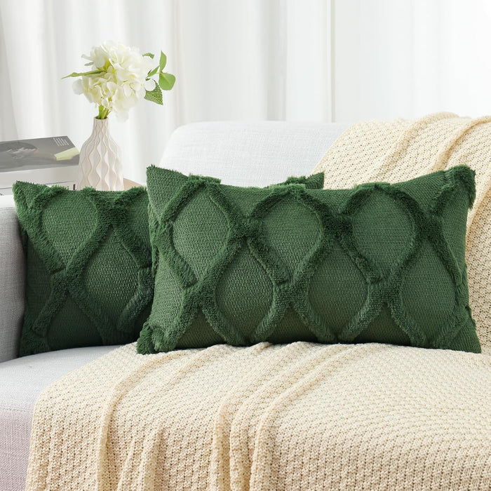 decorUhome Throw Pillow Covers 18x18 Inch Set of 2, Soft Plush Faux Fur Wool Cream White Couch Pillow Covers, Decorative Neutral Pillow Cases for Bed Sofa Living Room Home Decor