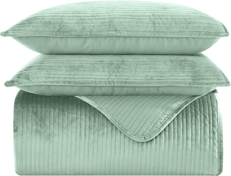 Elegant Comfort Luxury 3-Piece Velvet Corduroy Stripe Quilt Set, Ultra Soft Bedspread - Cozy Velvet Coverlet Set - 3PC Medium Weight Quilted Set with Matching Pillow Shams, California King, Burgundy