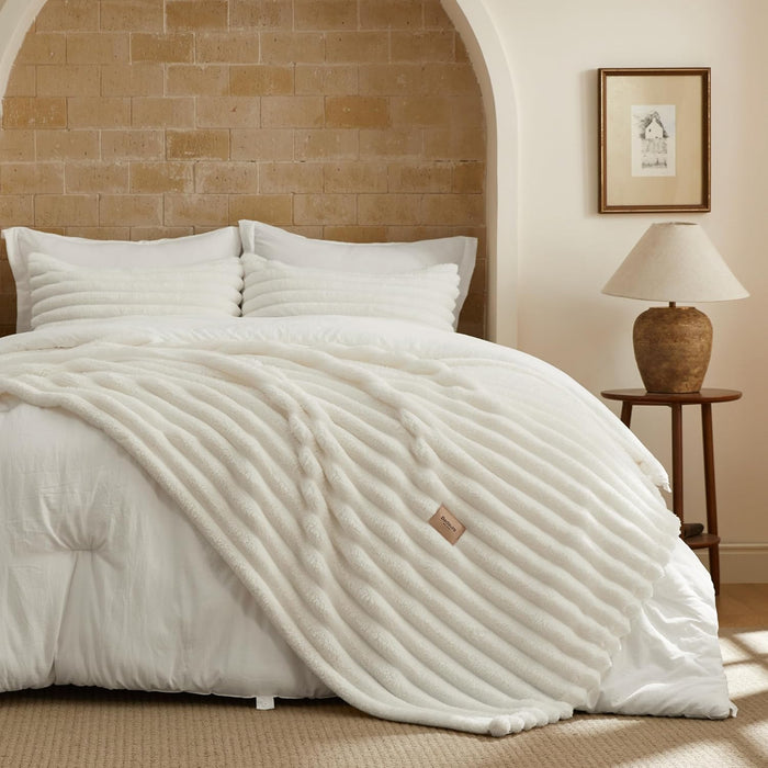 Bedsure Gentlesoft™ 2-in-1 King Size Comforter Set and Detachable Fluffy Blanket, Beige Bedding Set for All Season Use, SnapTech™ Design for Space Saving (Includes 2 Pillow Shams, 2 Pillowcases)