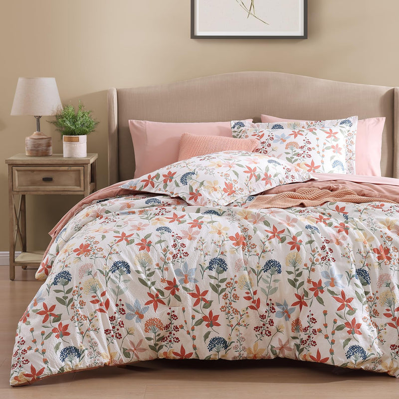 CASAAGUSTO Queen Comforter Set, 7 PCS Green Butterfly Floral Comforter Set with Flowers Leaves Pattern, Soft Seersucker Design All Season Queen Size Bedding Set(90"X90")