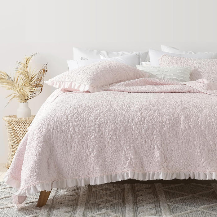 HORIMOTE HOME Beige Ruffled Quilt King Size, Stone-Washed Microfiber Lightweight Crinkled Farmhouse Rustic Shabby Chic Bedding Set, 3 Pieces Reversible Bedspread with Pillow Shams for All Season