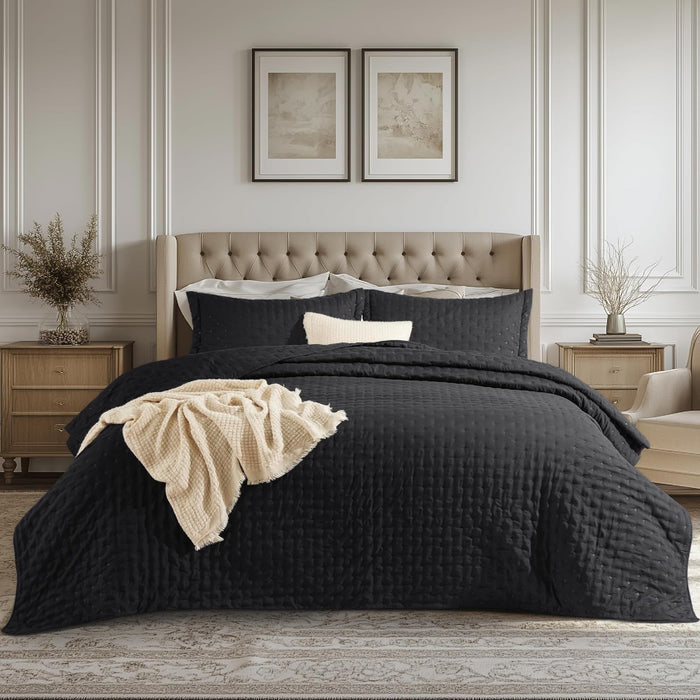 Bedsure King Quilt - Ultra Soft Quilt Bedding, Lightweight King Size Comforter, White Bedspread Coverlet for Modern Bedroom Decor, 106x96 Inch